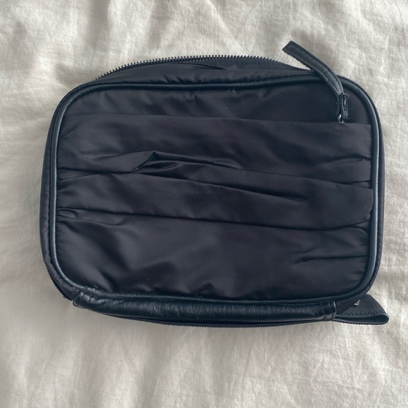 lululemon athletica Handbags - Lululemon toiletries bag
